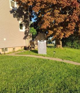 Montague Cama Y Desayuno | Small Town Bound Inn