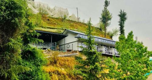 Theog Casa | Small Victories Mountain Stay