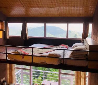 Theog Casa | Small Victories Mountain Stay