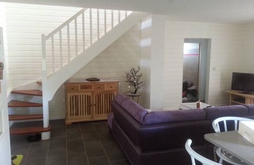 Ducos Villa | Pequeño chalet de alquiler de septiembre a noviembre.