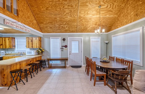 Sabinal Casa | Smaller home in the Cypress Bend subdivision one block from the river.