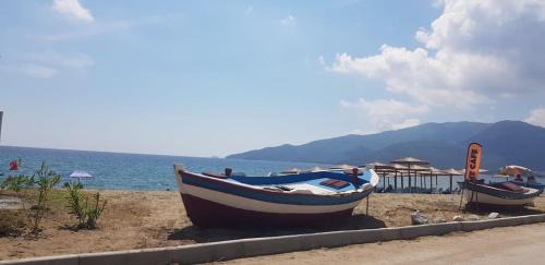 Asprovalta Apartamento | Smaragda Suite Vrasna Beach