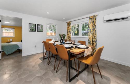 Gainesville Casa | Smart Bungalow: 10-min to UF, Central Location