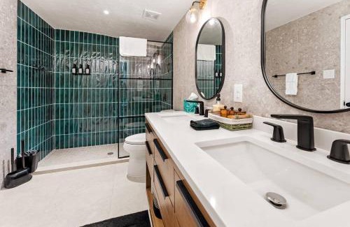 Gainesville Casa | Smart Bungalow: 10-min to UF, Central Location
