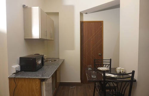D.H.A. Apartamento | Smart Comfort Studio with Lift – DHA Phase-5