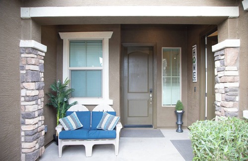 Laveen Village Condominio | Smart Condo