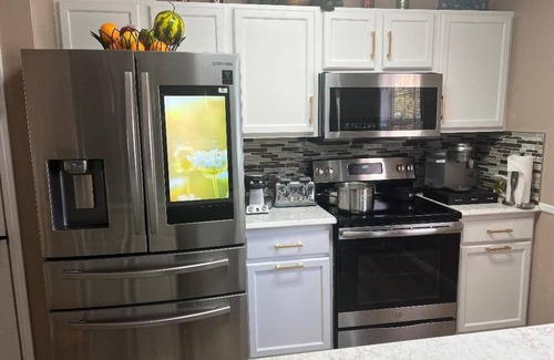 Columbia Casa | Smart home, entire Loft, 3 bedroom, 2 bath