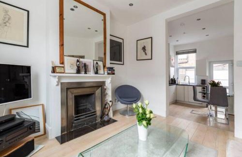 Furzedown Casa | Smart London Townhouse