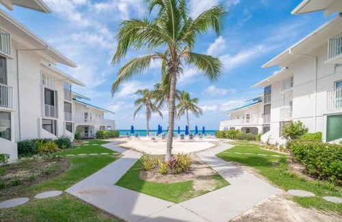 Seven Mile Beach Apartamento | Smb Condo At Cayman Reef Resort