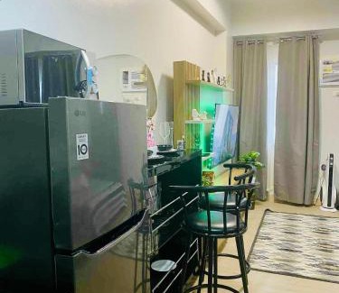 Santa Rosa Apartamento | SMDC Park Residences Condo Unit 417 near SM City Sta Rosa Laguna