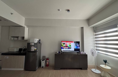 Santa Rosa Condominio | SMDC Park Residences an accessible condo in enchanting Calabarzon with AC, WiFi.