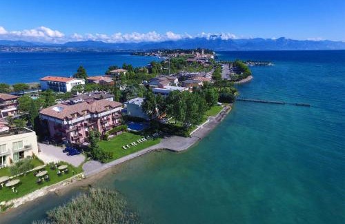 Sirmione Apartamento | Smeraldo dip Villa Canneto