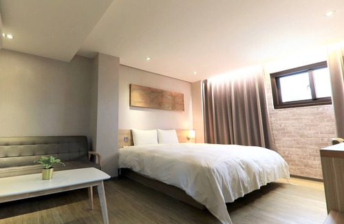 Central District Hotel | Unique hotel - Smile 73 Hotel