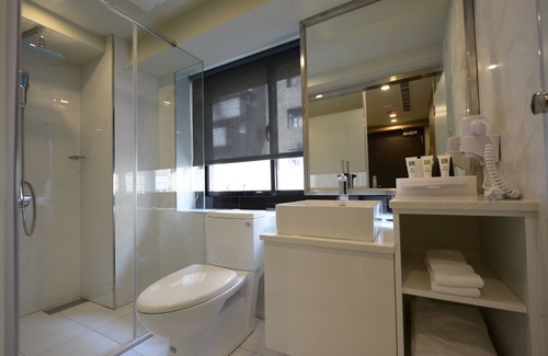 Zhongzheng Hotel | Smile Inn - Taipei Main Station