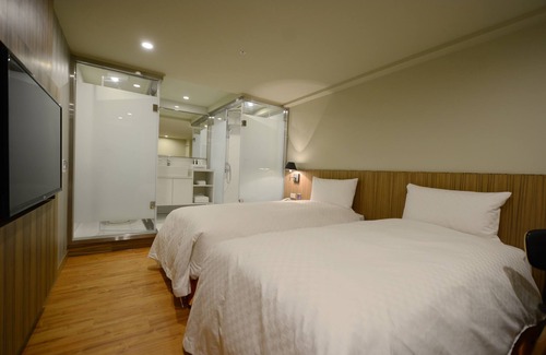 Zhongzheng Hotel | Smile Inn - Taipei Main Station