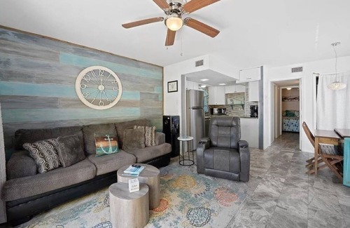 New Melbourne Beach Apartamento | Smile N Wave Oceanside