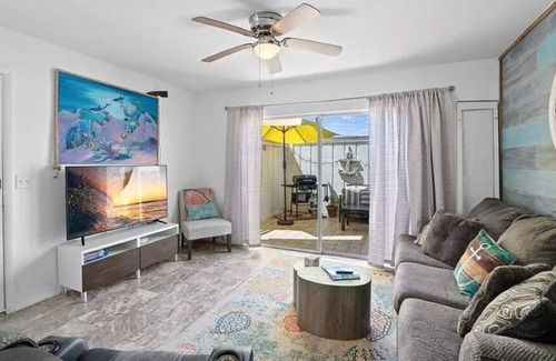 New Melbourne Beach Apartamento | Smile N Wave Oceanside
