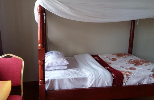 Kireka Hotel | Smith Executive Motel