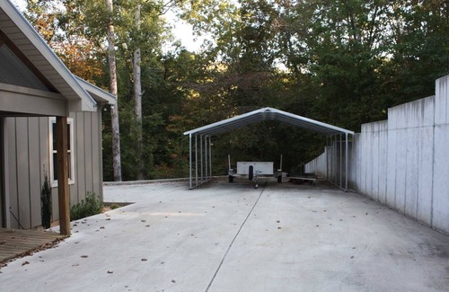 Jasper Cabina | Smith Lake Rentals & Sales - CANDY ON CLEAR CREEK - Long Term Rental Only