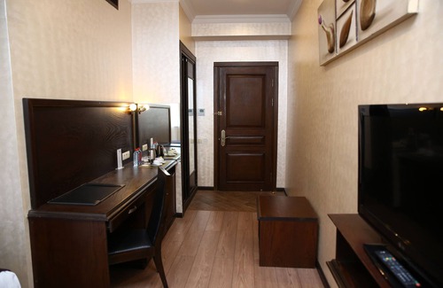 Baku Hotel | Smith's Boutique