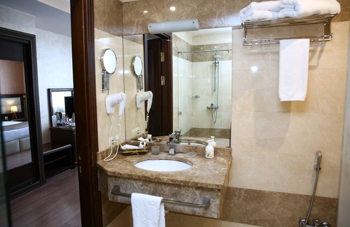Baku Hotel | Smith's Boutique