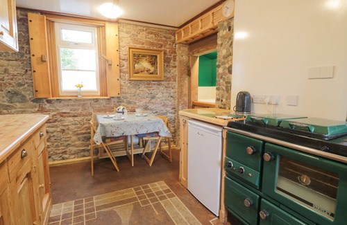 Welton Casa | SMITHY COTTAGE, family friendly, character holiday cottage in Dalston