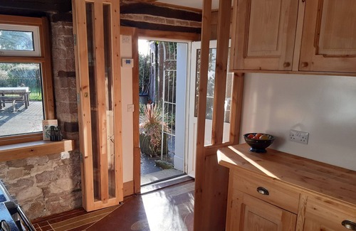 Welton Casa | SMITHY COTTAGE, family friendly, character holiday cottage in Dalston