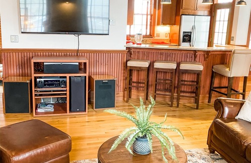 Traverse City Apartamento | Victorian Carriage House se encuentra con Urban Loft