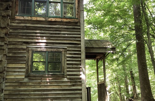 Sevierville Cabina | Smokey Mtn. Romantic Handcrafted Cabins