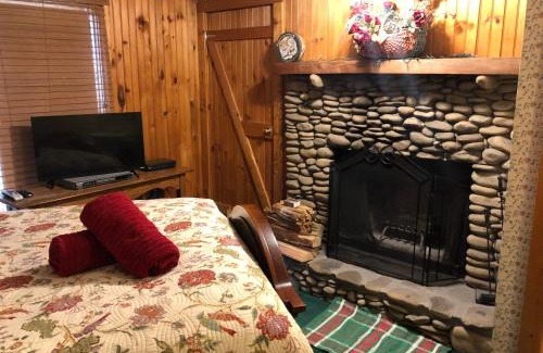 Pigeon Forge Apartamento | Smokies Bed and Breakfast - Evergreen Cottage Inn