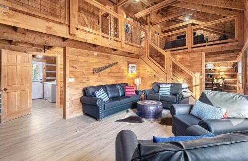 Sevierville Casa | Smokies Getaway with Fire Pit Game Room & Hot Tub