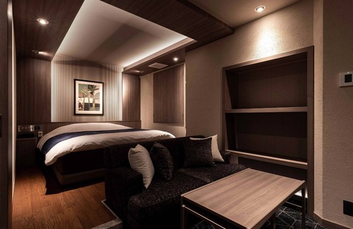 Hiroshima City Centre Hotel | Smoking King double room with latest karaoke wi / Hiroshima Hiroshima