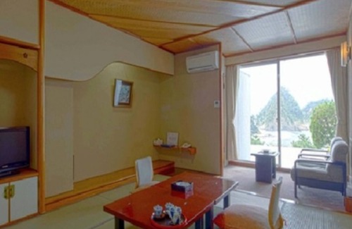 Nishina Hotel | Smoking Ocean Sanshiro Island View 10 tatami mats Two meals included / Kamo-gun Shizuoka