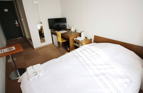Nishinomiya Hotel | Smoking single No meals Recommended no meal plan / Nishinomiya Hyōgo