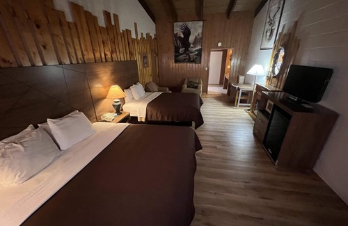 Maggie Valley Cabina | Smoky Falls Lodge