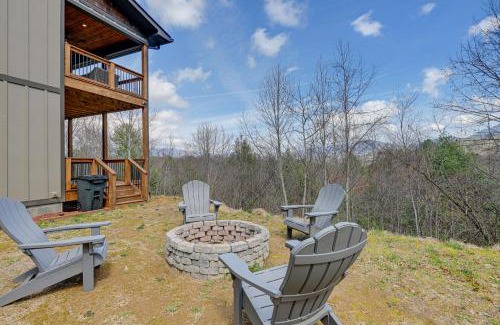 Andrews Casa | Smoky Mountain Cabin Rental Game Room, Fire Pit!