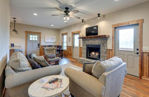Andrews Casa | Smoky Mountain Cabin Rental Game Room, Fire Pit!