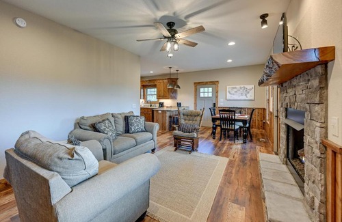 Andrews Casa | Smoky Mountain Cabin Rental Game Room, Fire Pit!