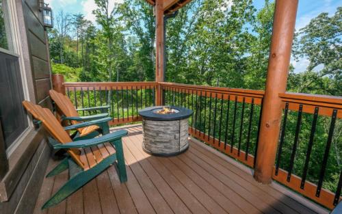 Gatlinburg - Pigeon Forge Villa | Smoky Mountain Glory