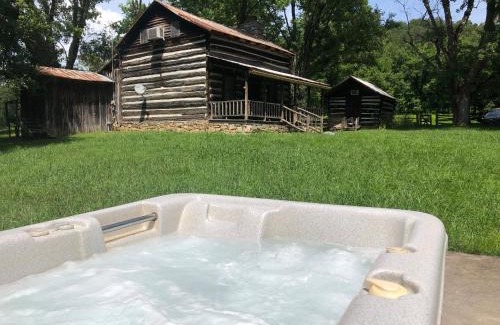 Sevierville Casa | Smoky Mountain Romantic Handcrafted Cabins