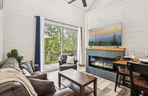 Sevierville Casa | Smoky Shores Lakeview Cabin By Beyond Expectations