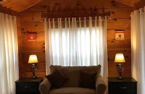 Maggie Valley Cabina | Smoky View Cottages & RV Resorts