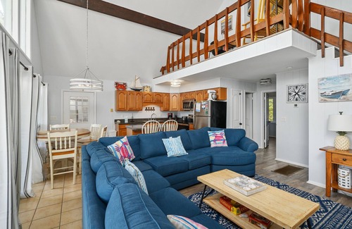 Deep Hole Casa | ¡Haz recuerdos inolvidables en este hermoso paraíso de 3 habitaciones / 2 baños frente al mar!