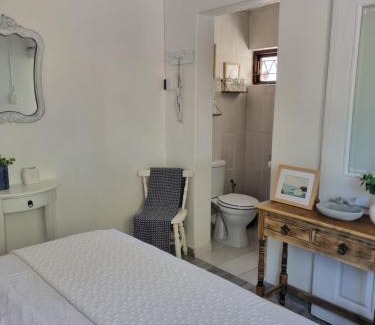 Umtentweni Apartamento | Smooth Sailing Unit -Ebbtide Beach House