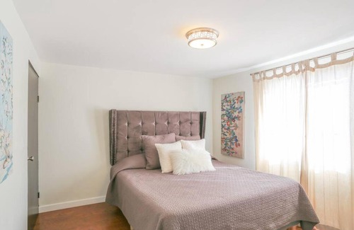 Zona Centro Apartamento | Smooth & Vivid Downtown Condo