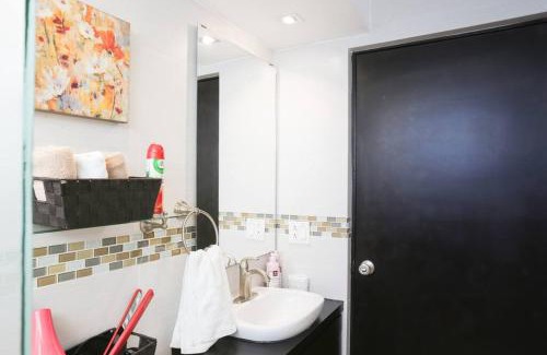 Zona Centro Apartamento | Smooth & Vivid Downtown Condo