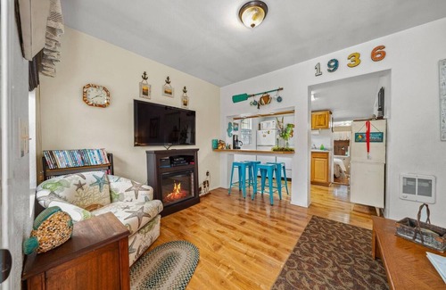 Rockaway Beach Cabaña | S’mores & Shores on Easy Street