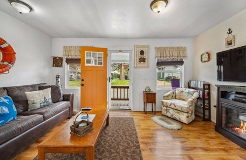 Rockaway Beach Cabaña | S’mores & Shores on Easy Street