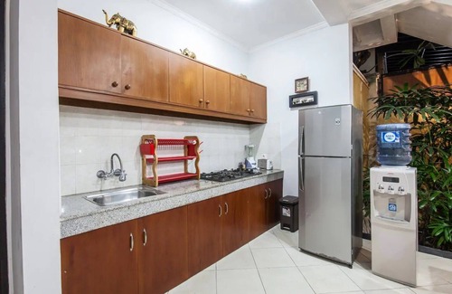 Legian City-Centre Villa | SMV. 6-BR · ❤️6BR Pool Prime Area Caminata a la playa N Tiendas Legian