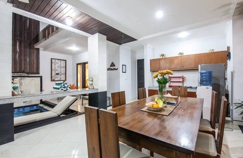 Legian City-Centre Villa | SMV. 6-BR · ❤️6BR Pool Prime Area Caminata a la playa N Tiendas Legian